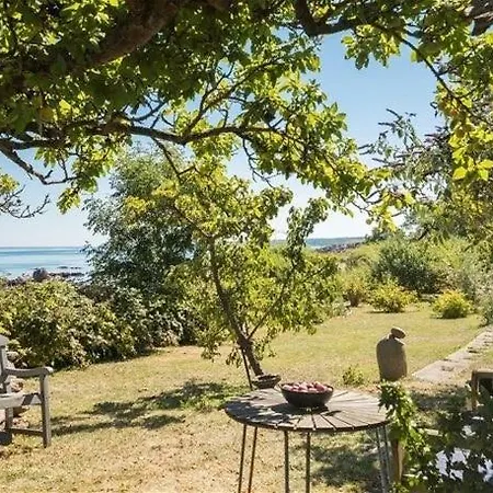 別荘 Charming House With Sea View In
